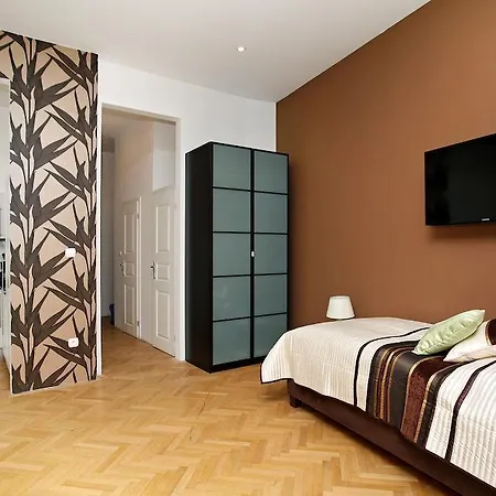 Appartement Taurus 12 *
